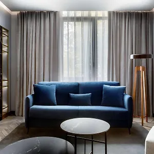 5* Otel Radisson Collection